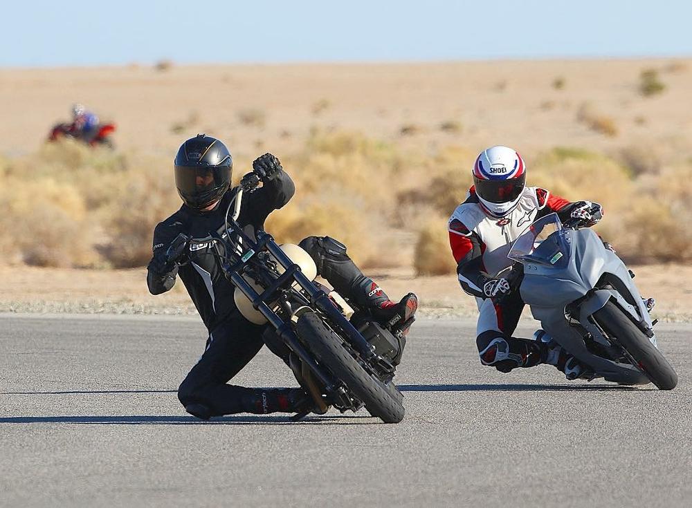 Harley track days knee dragging